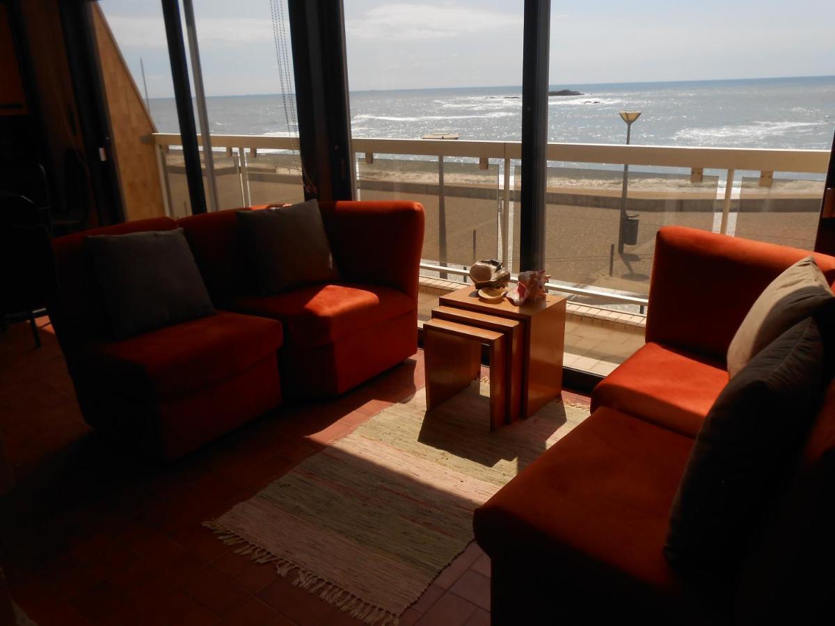 Casa Na Praia Do Mindelo Eksteriør billede
