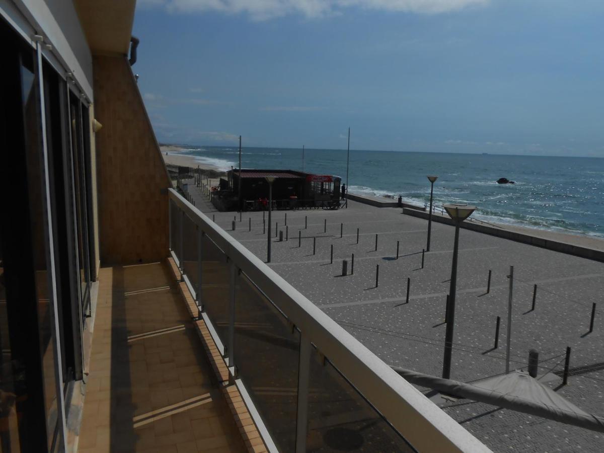Casa Na Praia Do Mindelo Eksteriør billede