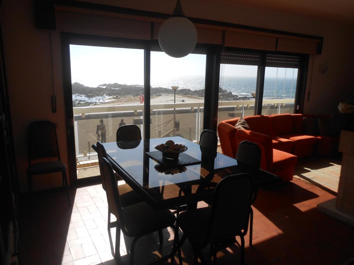 Casa Na Praia Do Mindelo Eksteriør billede